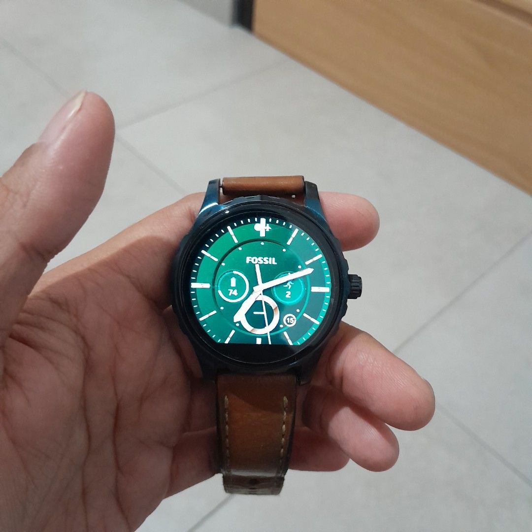 Harga fossil q marshal store