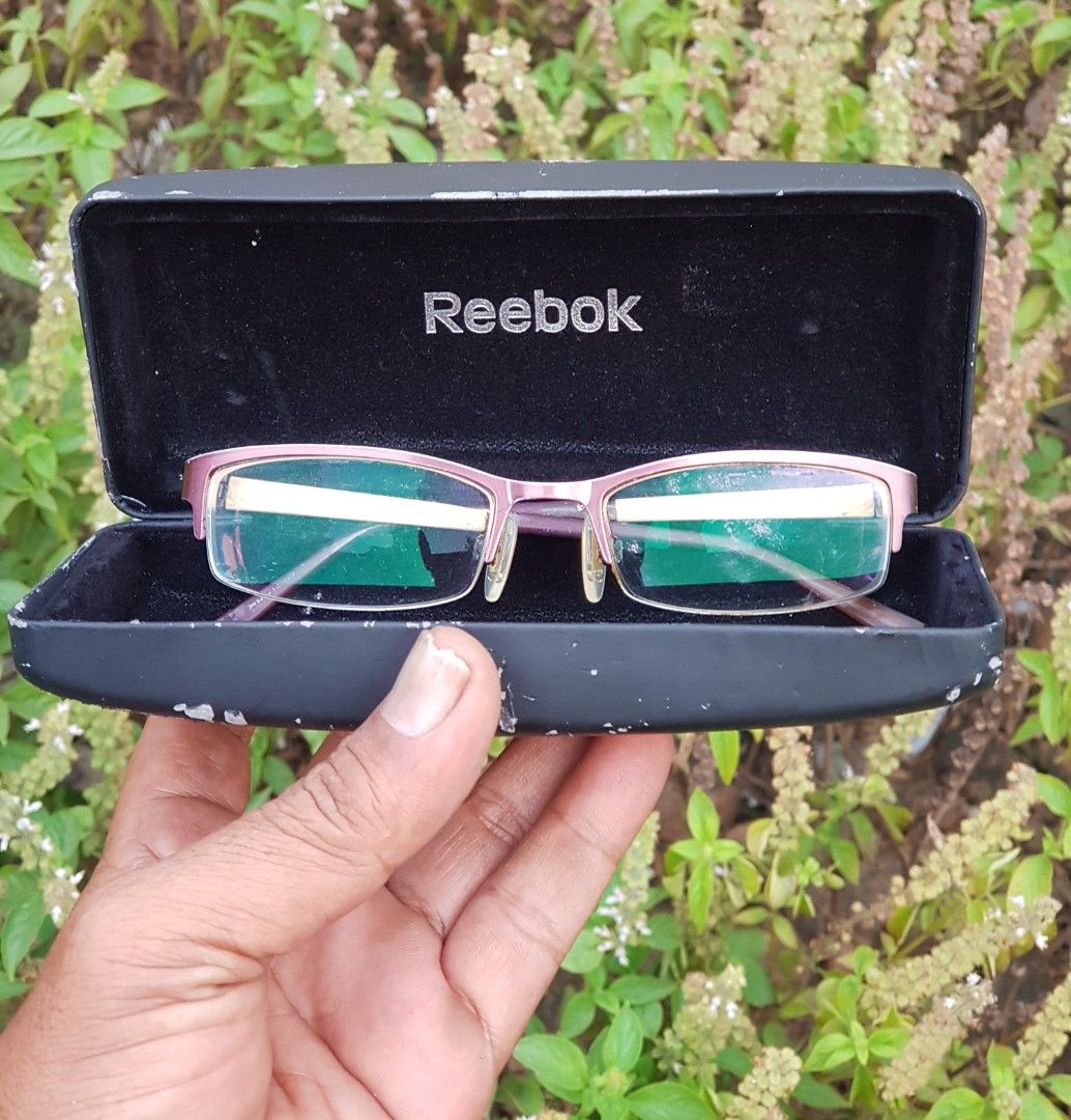 Kacamata Reebok original