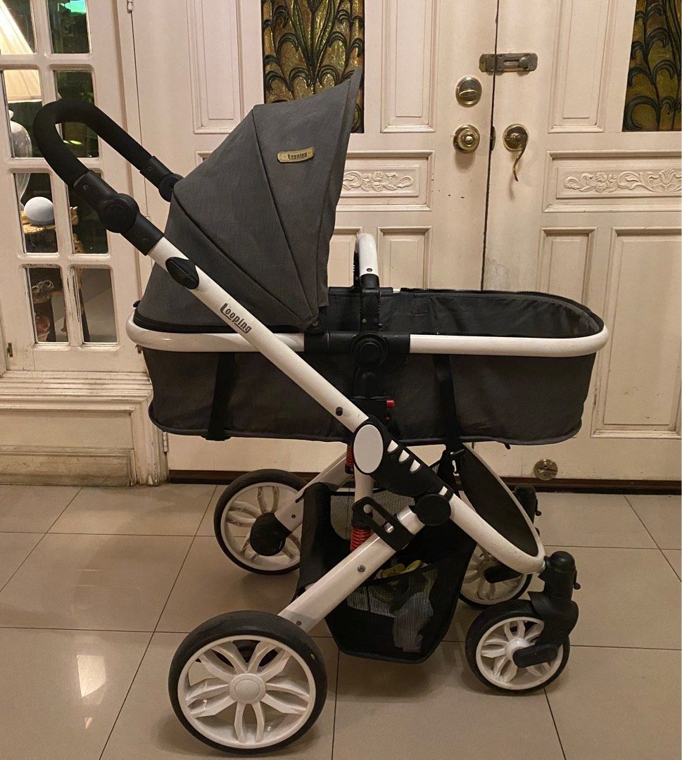 Looping Sydney Stroller (Category: Strollers) located in Guagua. Submitted by declutterwithj (Listing ID 1303521997, Image 3). Description: Durable Reversible and reclinable Suitable for newborn to toddler 20kg .