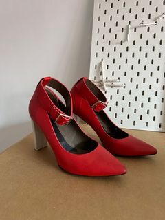 Marni Red Pumps With White Heel And Ankle Strap
