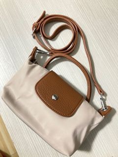 Micro sling bag