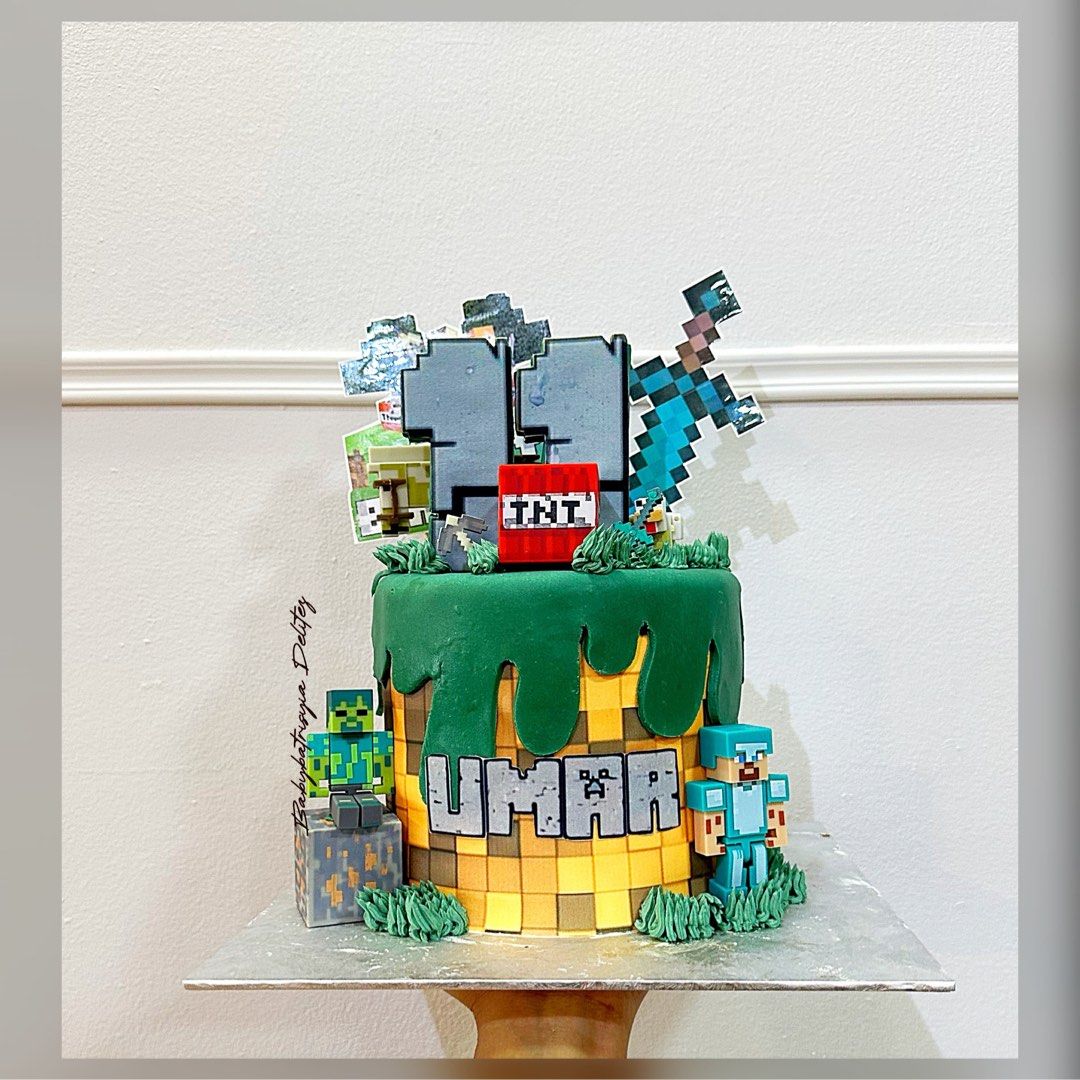 Minecraft theme Cake (Category: Homemade Bakes) located in Singapore. Submitted by babybatrisyiadelitez (Listing ID 1294618600, Image 3). Description: looking for minecraft cake? we are able to do it for u😊 from simple edible print to customise minecraft cake🥰 for the cakes edible print cake 1kg : circle ( $55 ) square/rectangle ( $60 ) customise cake 1kg $78 onwards my 1kg cakes can feed approx 10pax for circle Approx 12pax for square/rectangl