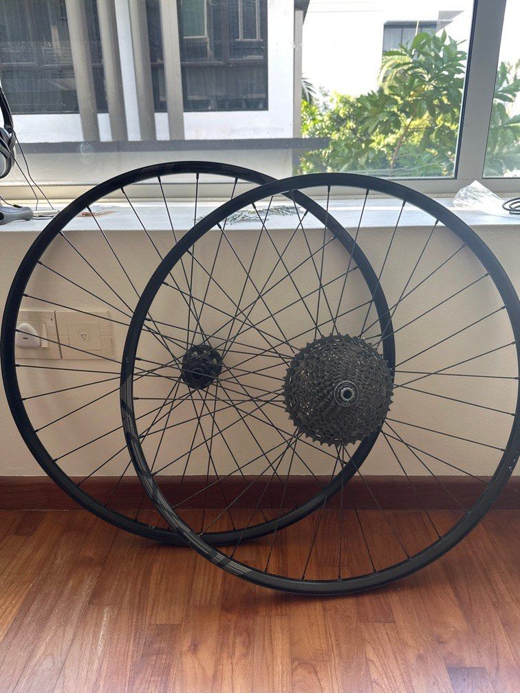 MTB Roval control 29' alloy wheelset, Sports Equipment, Bicycles