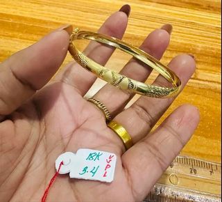 Necklace, bracelet, bangle 18k Saudi gold
