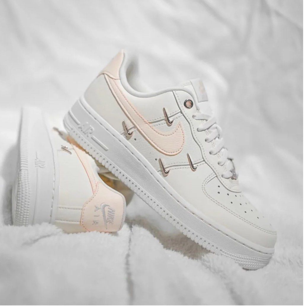 White nike with rose gold swoosh on sale