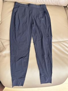 （分類：）位於 。 由 sandyho1120 提交（商品編號 1303560277，圖片 1）。簡介： 。