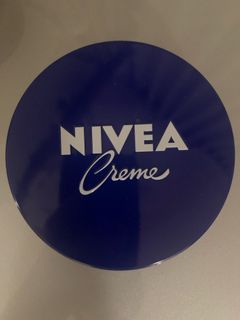 Nivea Creme Brand New 150ml Sealed 4 in stock body lotion moisturizer body cream