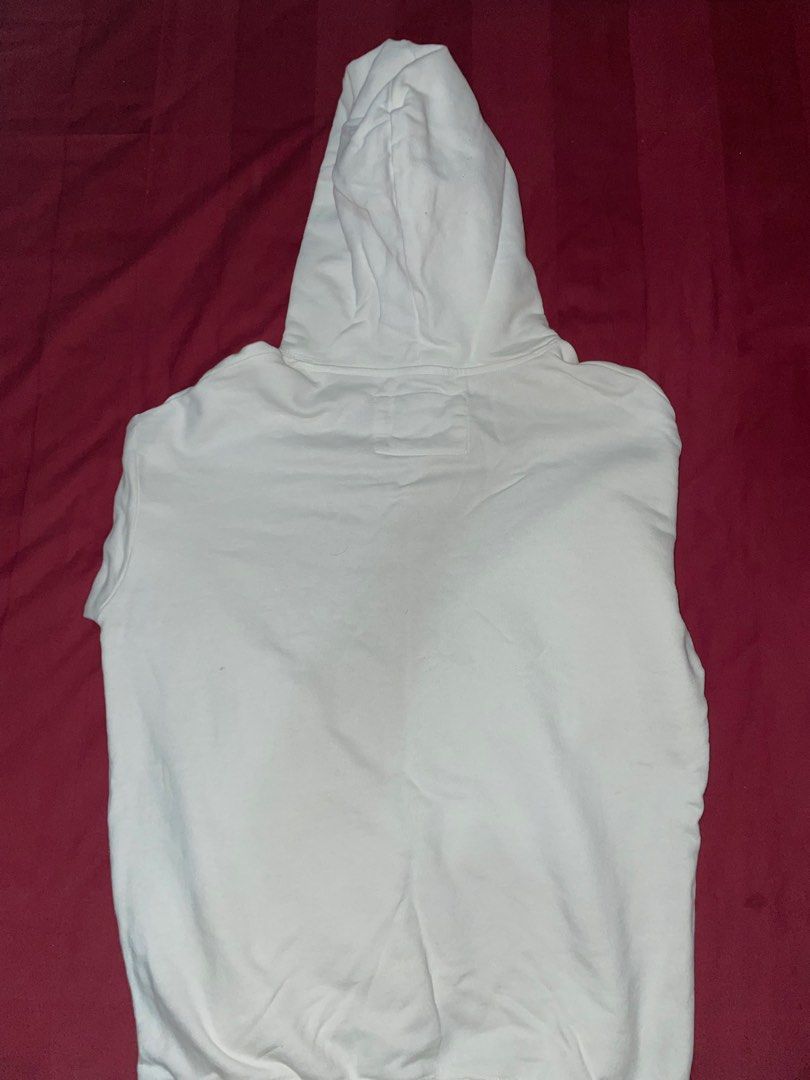 Finn wolfhard pull and bear sweatshirt best sale