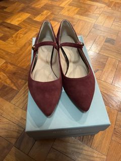 Red Rockport suede Mary Jane flats (US 6)
