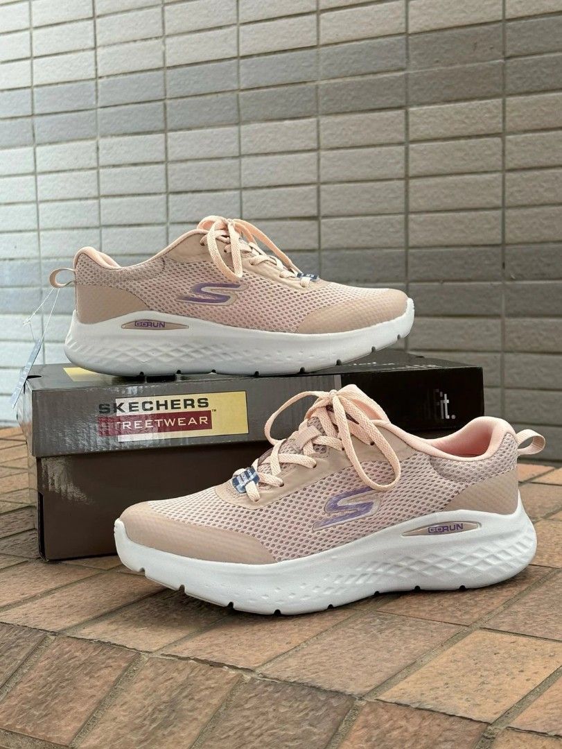 SKECHERS Sneakers SKECHERS go run SKECHERS SKECHERS Carousell