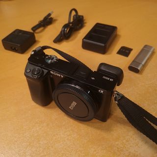 Sony A6000 - Body Only