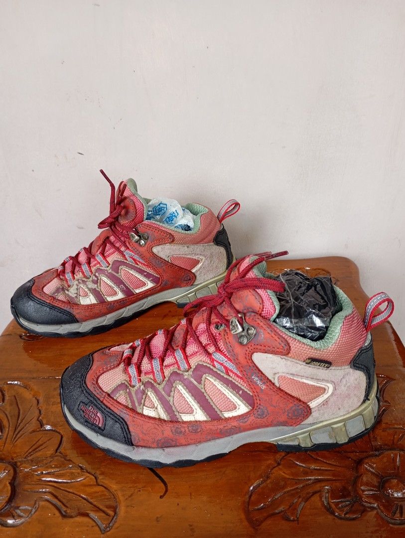 The North Face size 39 insole 24 5cm sneaker casual sepatu trail running sepatu jogging sepatu lapangan sepatu outdoor