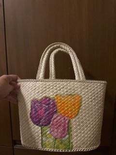 cute tulip woven bag