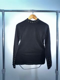 Turtle Neck Long Sleeves top with Brass Metal Accents, Freesize, 9/10 condition