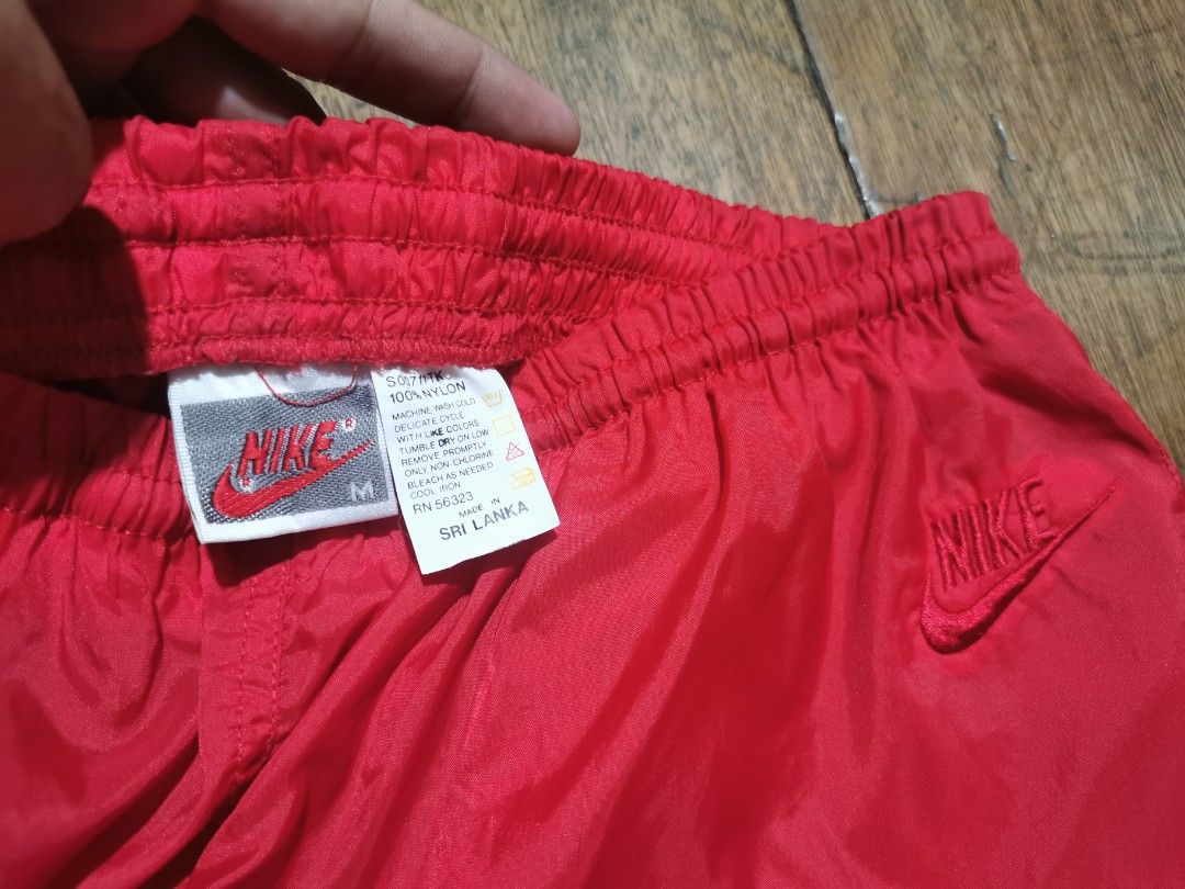 Vintage nike windbreaker pants (Category: Joggers) located in Lapu Lapu. Submitted by cryptocoryne (Listing ID 1303544639, Image 1). Description: vintage nike windbreaker pants medium on tag 26-34 x 41.5 excellent condition like new no issue.