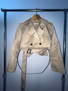 Viral Cropped Trench Coat, S-M, 9/10 condition