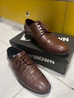 W brown formal shoes