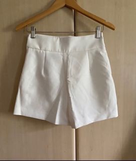 Zara ivory white mini short skirt