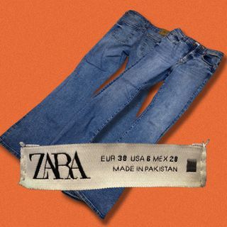 ZARA, SIZE 6 - Flared High-Waist Jeans