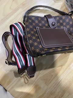 (Category: ) located in . Submitted by bagsyunlimited (Listing ID 1303602186, Image 1). Description: .