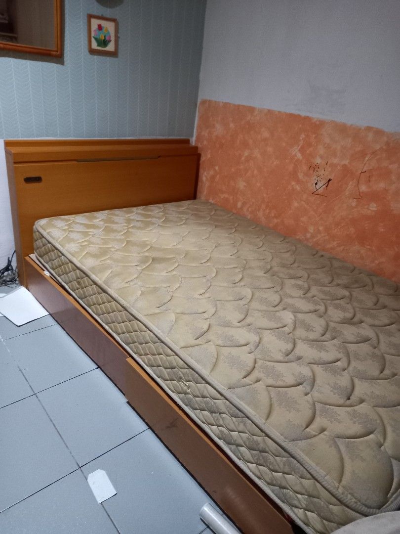 Bed with pullout cabinet (Category: Bed Frames & Mattresses) located in Quezon City. Submitted by eilgaraje (Listing ID 1303755845, Image 1). Description: as posted used in good condition with light sa head board 2 pull out storage de assemble for single to double 190×120cm rfs: hindi na namen natutulugan 3 na kasi kame ,need to upgrade big size source:japan surplus.