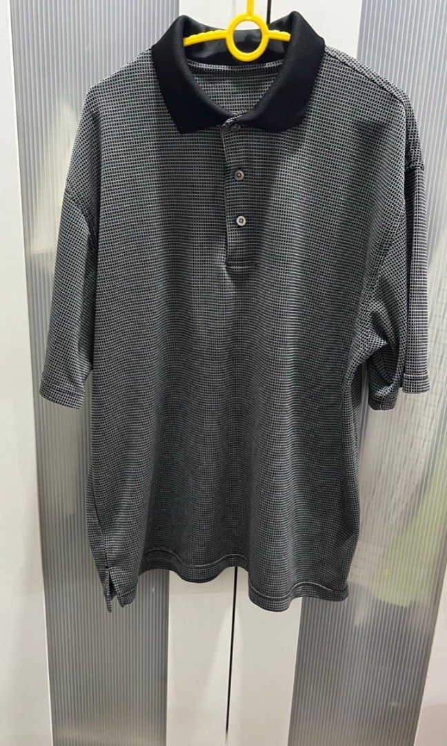 Black Polo Shirt for men (Category: Tshirts & Polo Shirts ) located in Quezon City. Submitted by mumsy1925 (Listing ID 1303624434, Image 1). Description: Used & stored No flaws Still in good condition RFS: Decluttering.