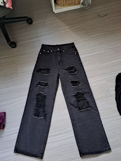 Black ripped baggy pant