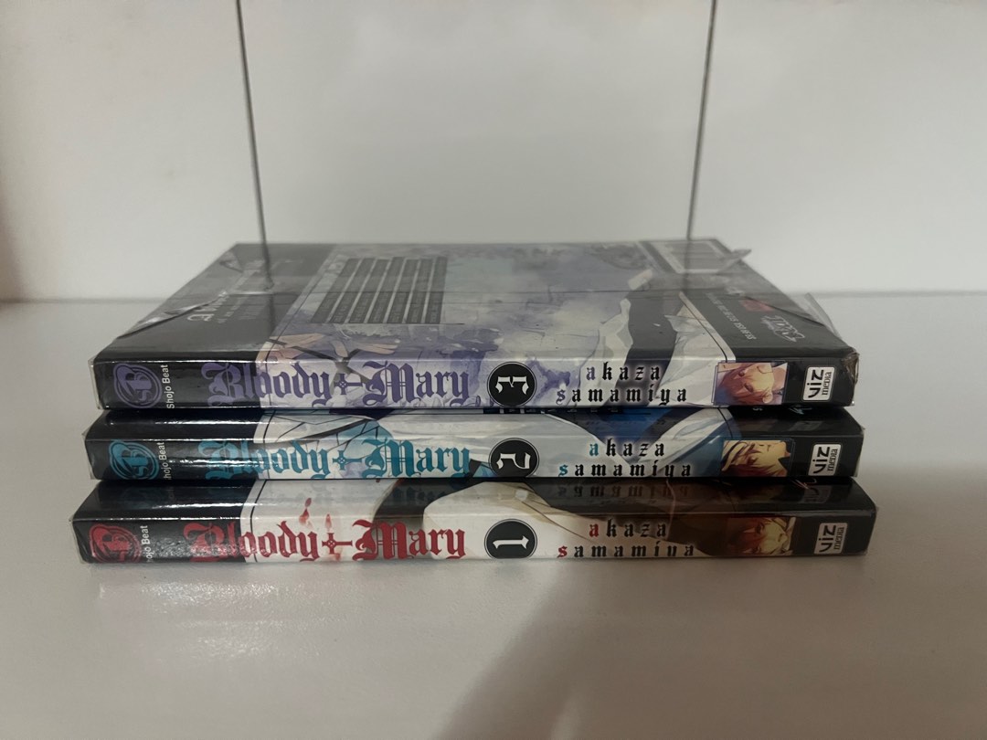 Bloody mary Manga set volumes 1-3, Hobbies & Toys, Books & Magazines