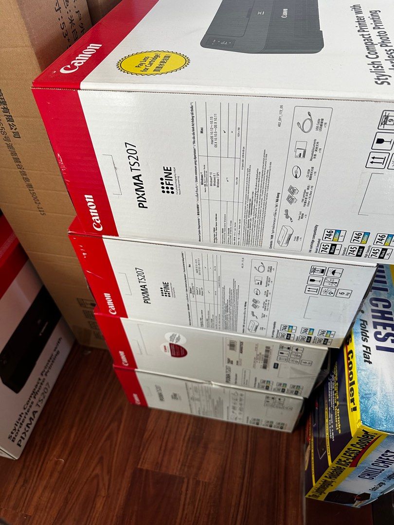 Canon PIXMA TS207 (Category: Printers, Scanners & Copiers) located in San Simon. Submitted by mystic_me (Listing ID 1303702957, Image 2). Description: PIXMA TS207 features a scratch and fingerprint-resistant surface, performing as well as it looks. Print Print Speed (A4, ISO): up to 7.7 / 4 ipm (mono/colour) USB 2.0 Recommended Monthly Print Volume: 10 - 80 pages.