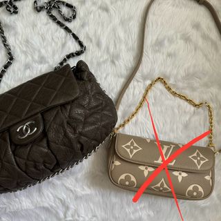 (Category: ) located in . Submitted by tworainbowsph (Listing ID 1301730999, Image 1). Description: .