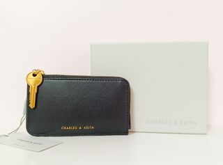 CHARLES AND KEITH COIN PURSE AND CARD HOLDER