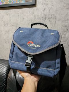 Classic Lowepro Nova 2 Camera Sling Bag