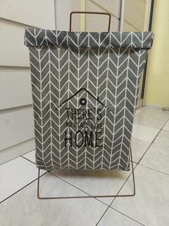 (Category: ) located in . Submitted by luvva_wardrobe (Listing ID 1303700146, Image 1). Description: .