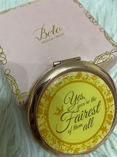 Compact mirror from Belo