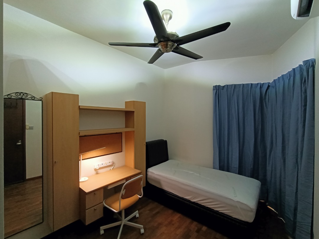 (Category: ) located in . Submitted by tweet12345 (Listing ID 1303715222, Image 1). Description: .