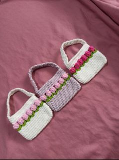 crochet tulip mini bag