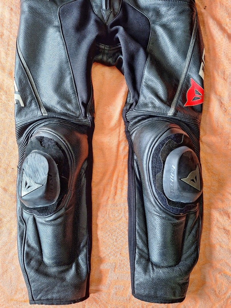 Dainese Delta leather pants size 48 waist 32 inch Men s Fashion Activewear on Carousell