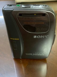 DEFECTIVE Sony Walkman WM-FX153 Cassette Player & Radio - AM/FM working - Cassette Not Woking - Used