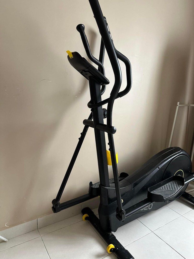 Domyos Elliptical Cross Trainer EL520 Sports Equipment Exercise Fitness Cardio Fitness Machines on Carousell