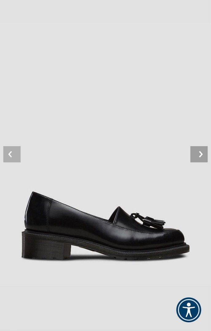 Dr. Martens Favilla Wax Smooth Adrian