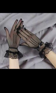 Fishnet gloves
