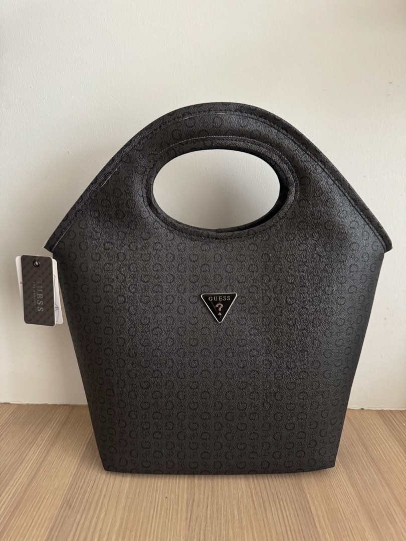GUESS designer thermal insulation milk bottle tote handbag school lunch lunchbox luxury bag Women s Fashion Bags Wallets Beach Bags on Carousell