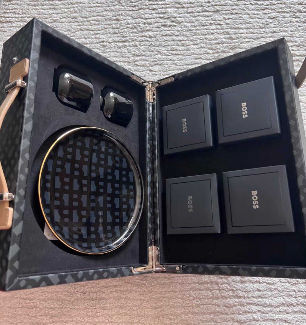 HUGO BOSS PLATE MUG VIP SET Luxury Accessories on Carousell