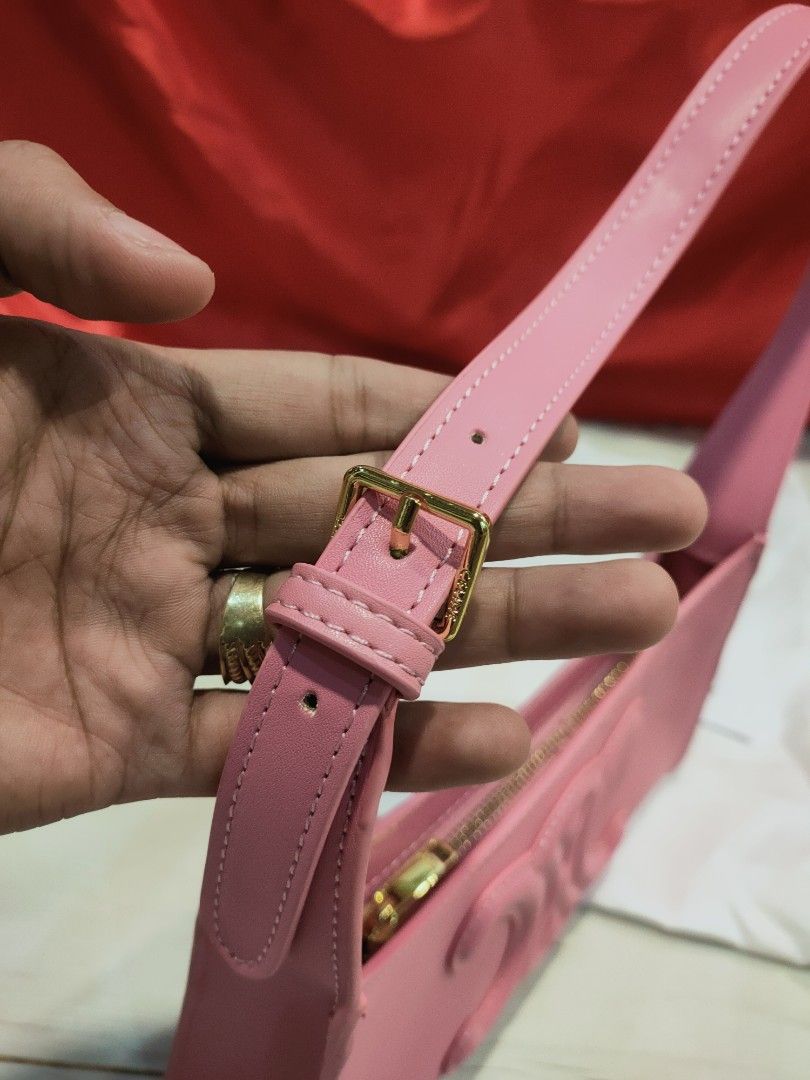 Japan preloved Celine kili bag (Category: Luxury Bags & Wallets) located in Cebu City. Submitted by esrpreloved (Listing ID 1303735531, Image 3). Description: Japan Preloved bag GENUINE THICK LEATHER No flaws.