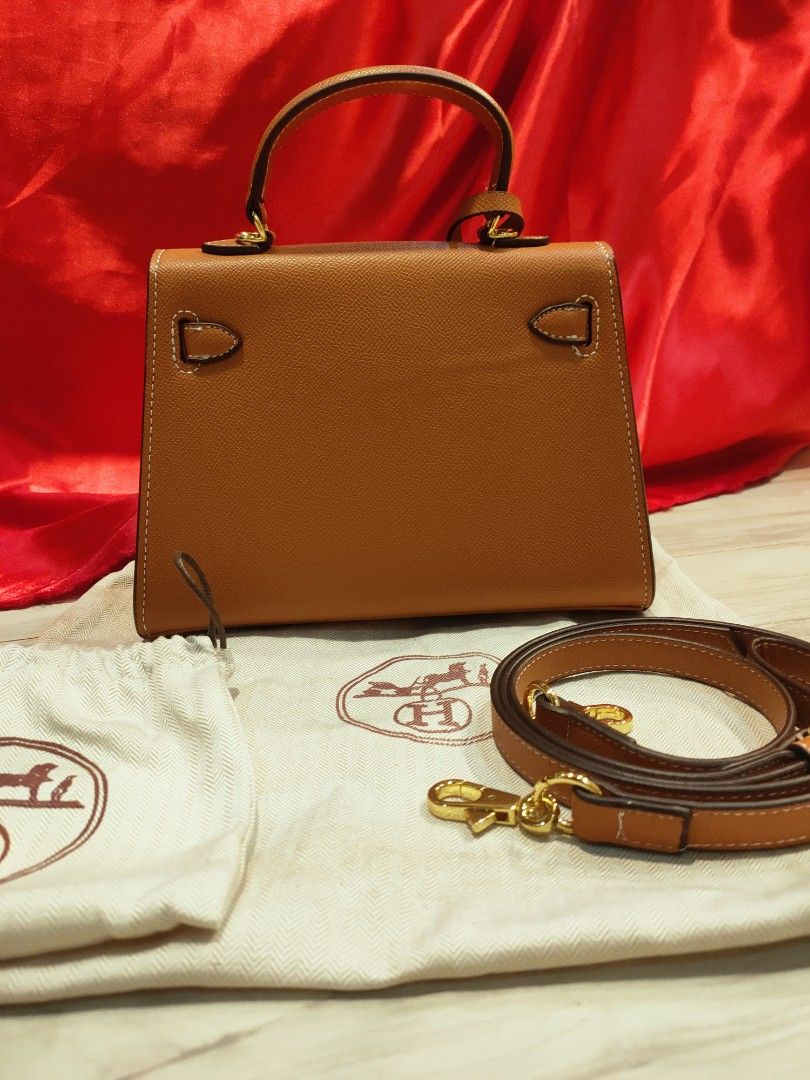 Japan preloved Hermes (Category: Luxury Bags & Wallets) located in Cebu City. Submitted by esrpreloved (Listing ID 1303734365, Image 3). Description: Japan Preloved bag GENUINE EPSOM LEATHER Coded No flaws.