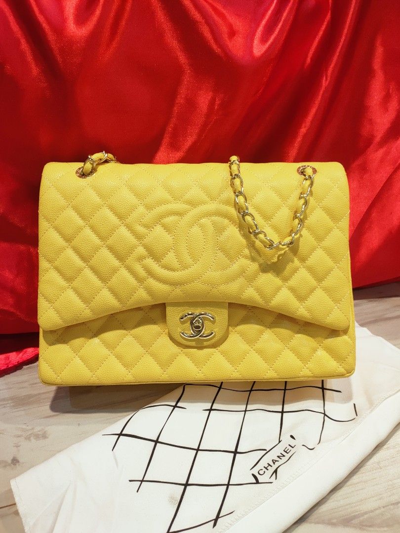 Japn pre❤️ CC jumbo caviar (Category: Luxury Bags & Wallets) located in Cebu City. Submitted by esrpreloved (Listing ID 1303735159, Image 1). Description: Japan Preloved bag GENUINE CAVIAR LEATHER Coded No flaws.