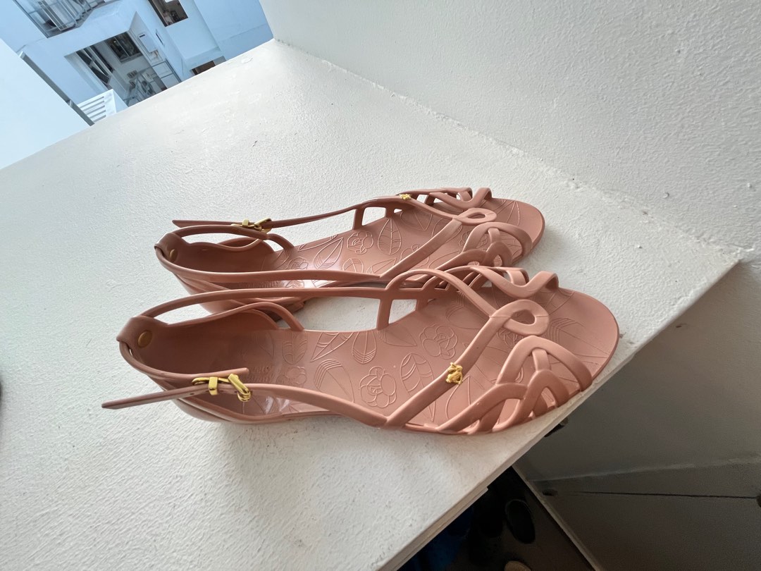 Jelly bunny sandals Women s Fashion Footwear Sandals on Carousell