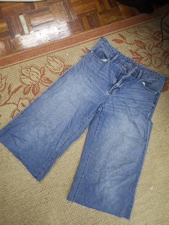(Category: ) located in . Submitted by nikstoremy22 (Listing ID 1303740623, Image 1). Description: .