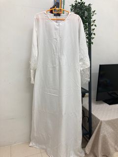 (Category: ) located in . Submitted by wander.wardrobe (Listing ID 1303745164, Image 1). Description: .