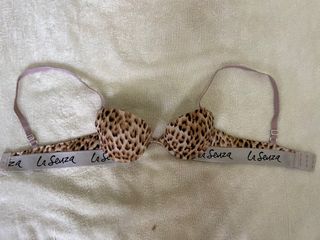 (Category: ) located in . Submitted by mimo.shopp (Listing ID 1303635668, Image 1). Description: .